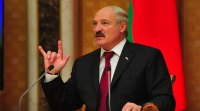 Лукашенко запретил судить себя после отставки