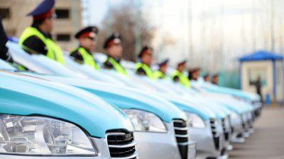 Видео с грубыми нарушениями ПДД и танцами лейтенанта заинтересовало полицейских&nbsp;Алматы