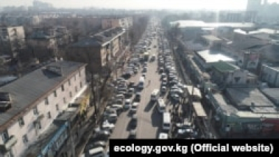 Бишкек предлагает ограничить движение автомобилей в определенные дни недели для сокращения пробок