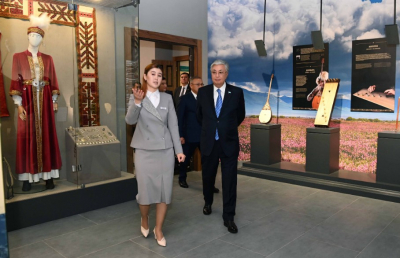 Экскурсия с Президентом: Токаев оценил богатство истории Каратальского района