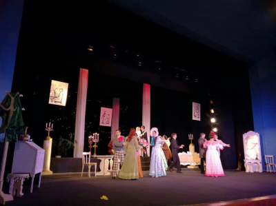 Солидный возраст театру не помеха