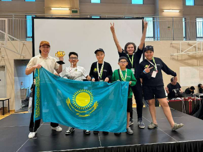 Казахстанские школьники установили рекорд на международном чемпионате по робототехнике