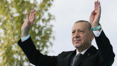 О победе Эрдогана на выборах президента официально объявили в Турции