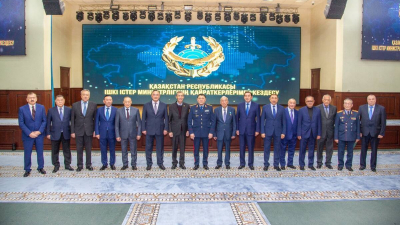 Ветераны МВД встретились с действующими полицейскими