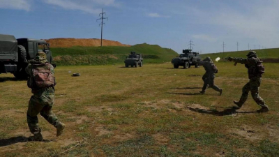 О передвижении военной техники и звуках выстрелов предупредили жителей Мангистау