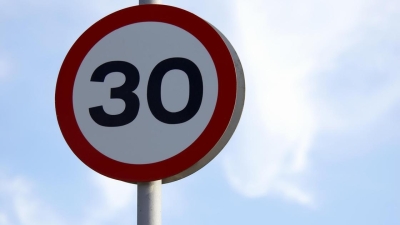 Снизить скорость авто до 30 км/ч предложили в Алматы