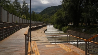 Строительство на спорном участке терренкура в Алматы приостановили