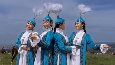 Дефиле на лошадях, кумыс-жарыс: чем отличился этнофестиваль SAQ в Алматы