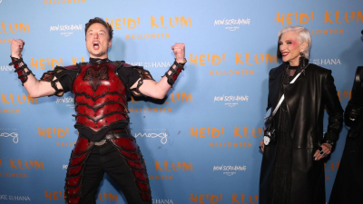 Мама Илона Маска "отменила" его бой с Цукербергом