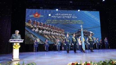 Столичных призывников торжественно проводили на службу в Астане