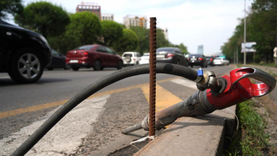 Реверсивная полоса движения появится на проспекте Райымбека в Алматы