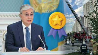 Токаев наградил медалями людей, которые спасали жильцов в горящем ЖК &laquo;Аккент&raquo; в Алматы