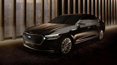 Покупку полицией "крутых авто по 40 млн тенге" обсуждают казахстанцы