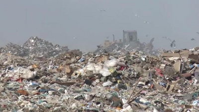 "Дышать просто нечем": дым от горящего мусорного полигона отравляет воздух в Актобе