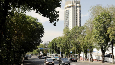 Спад жары пообещали сегодня в мегаполисах Казахстана