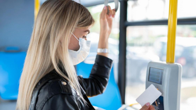 Когда алматинцы начнут платить за проезд в автобусе по новому тарифу, сообщили в акимате