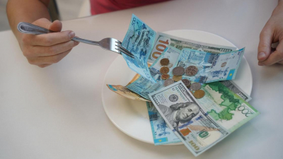 В каких регионах доходы казахстанцев не успевают за расходами