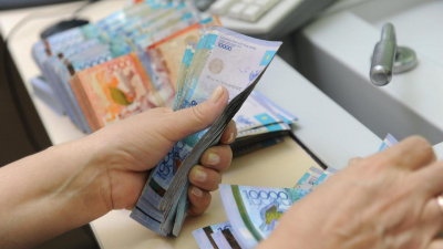 Объем денежных переводов из Казахстана в Россию резко увеличился в 2023 году