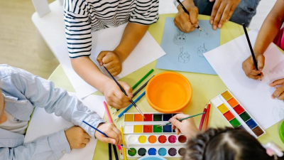 Зарплаты воспитателей детских садов увеличат в Казахстане