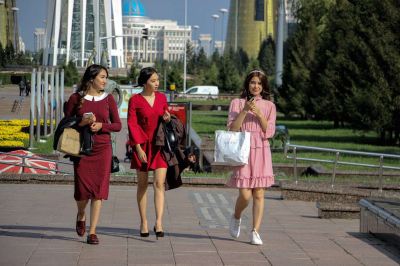 Свыше 300 тысяч молодых казахстанцев обеспечили работой в этом году