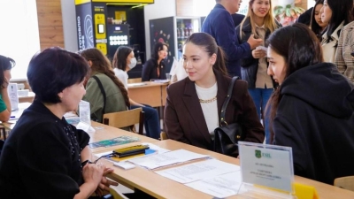 Около 500 вакансий представили молодежи на ярмарке в Астане