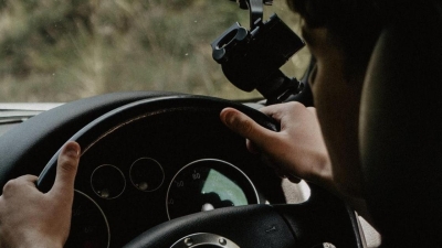 24-летний парень проехал на Porsche по "встречке" в Алматы