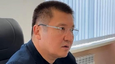 "Сопли жуете": видео с акимом Павлодарской области обсуждают в Сети