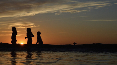 Лето &ndash; время отдыха и опасности: как обеспечить безопасность детей в воде