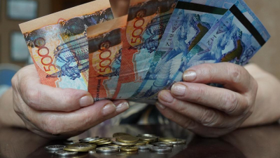 Токаев заявил об увеличении зарплат военных летчиков, преподавателей и медиков на 60 процентов