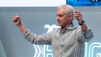 Великобритания сняла санкции с Олега Тинькова