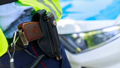 Самый маленький и "неподкупный" сотрудник полиции умилил&nbsp;Казнет