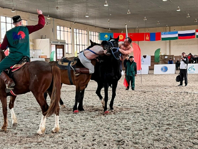 Затянули пояса