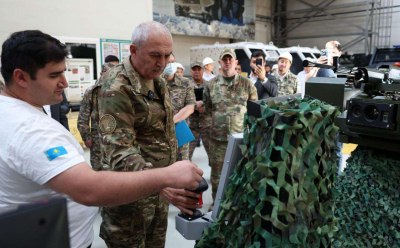 Глава Минобороны посетил завод по выпуску бронетехники &laquo;Kazakhstan Paramount Еngineering&raquo;