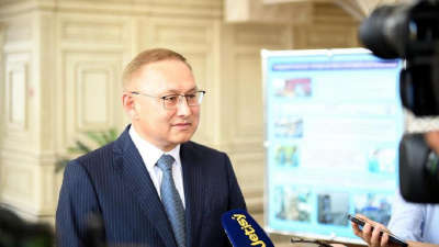 "Я в теннис не играю, мне сломать все это?": аким Жетысу о теннисном корте возле его резиденции