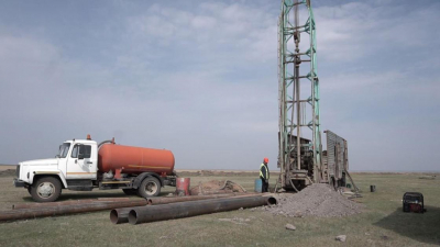 "АрселорМиттал Темиртау" обеспечил питьевой водой село Жанажол Карагандинской области