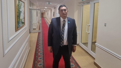 Мажилисмен намерен вести прямые эфиры обсуждения законов