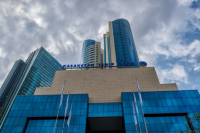 &laquo;Қазақстан темір жолы&raquo; создают неравные конкурентные условия &mdash; сенатор