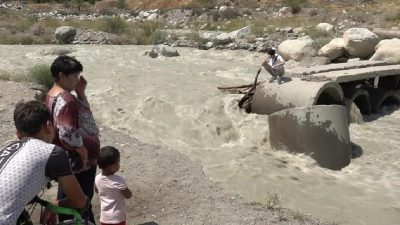 Сель отрезал несколько тысяч человек от цивилизации в Алматинской области