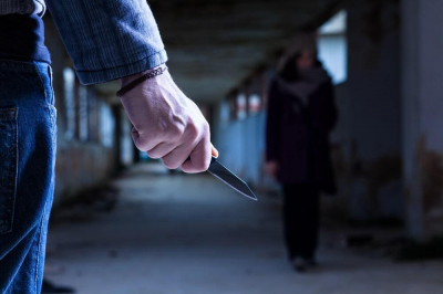 В Жанаозене лицеисты из зависти жестоко избили подростка и его отца