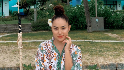 "Хочу такую сноху": Анара Батырхан поделилась новыми фото из Вьетнама и очаровала соцсети