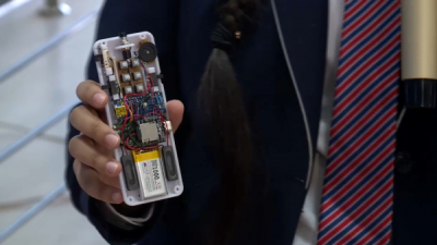 Школьница из Талдыкоргана разработала говорящий самоучитель шрифта Брайля