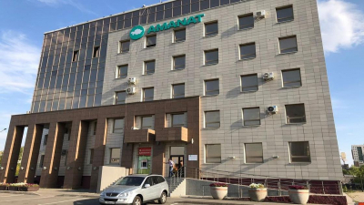 Казахстанке, попавшей в ДТП в Дубае, партия AMANAT помогла с лечением