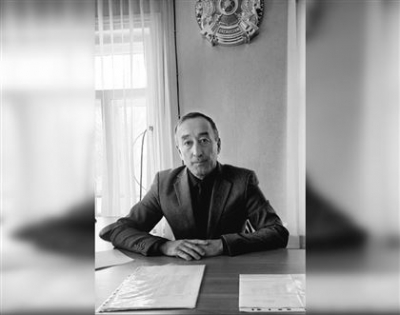 Тело акима нашли во дворе дома в Костанайской области