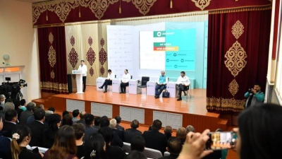 Ерлан Кошанов: Права женщин, поддержка матери и ребенка &ndash; приоритеты партии Amanat