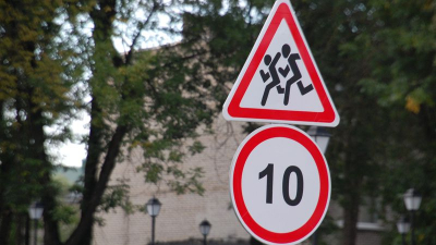 Дороги Семея парализовало одно ДТП на мосту