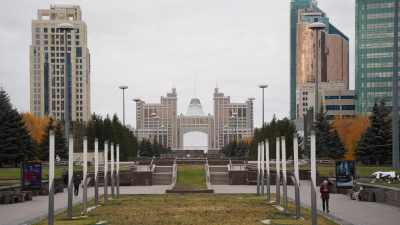 "Нарушают мыслимые и немыслимые нормы": депутат о плотной застройке Астаны