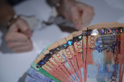 Две карагандинки задолжали по алиментам и подались в бега