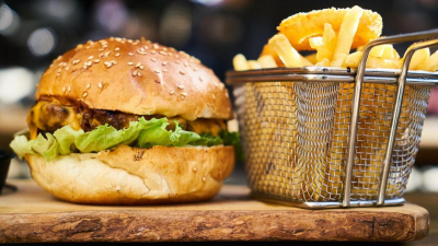 Фастфуд подорожал в Казахстане