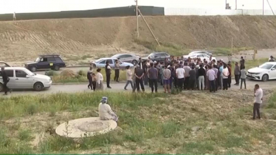 "Невозможно дышать": в Шымкенте пожаловались на невыносимый запах фекалий от пруда