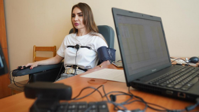 Можно ли обмануть детектор лжи: как проходят проверки на полиграфе в полиции Алматы (фото, видео)
